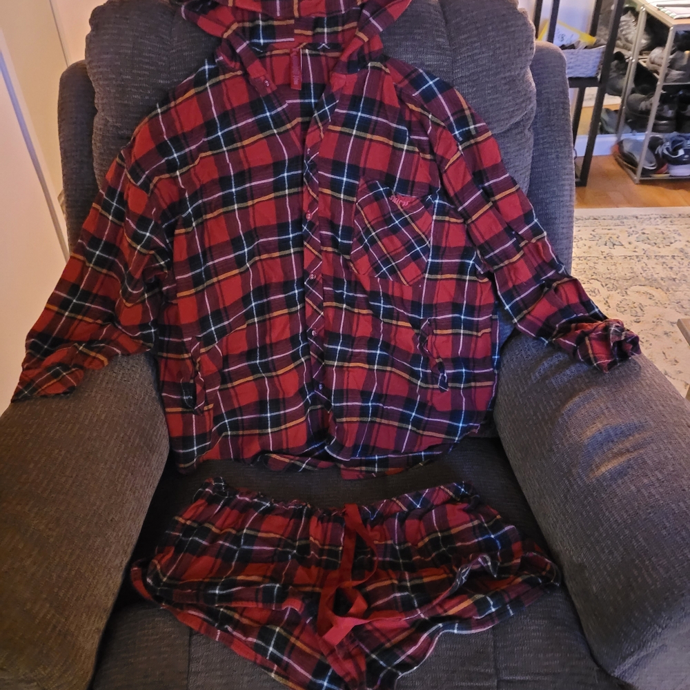 SKIMS Red Plaid Women's Pajama Set
